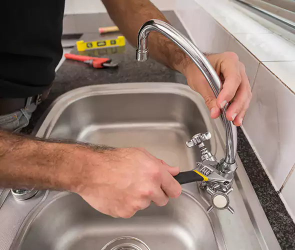Local Experts for Faucet Repair in St. Louis, MO:Schedule Affordable Faucet Repair Services with Us