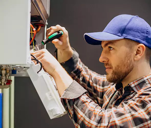 Expert Plumber for Tankless Water Heater Maintenance in St. Louis, MO: Schedule Professional Maintenance Services with Us